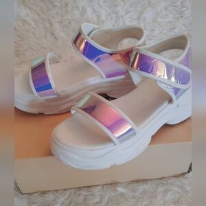 Women's Yoki White Platform Holographic Velcro Strap Open Toe ShoeSandals Sz8.5